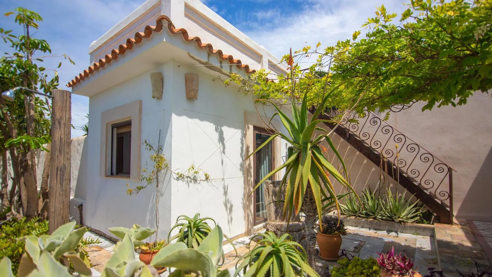 Exotic Beachfront Retreat Handcrafted Bohemian Luxury 카디스 스페인